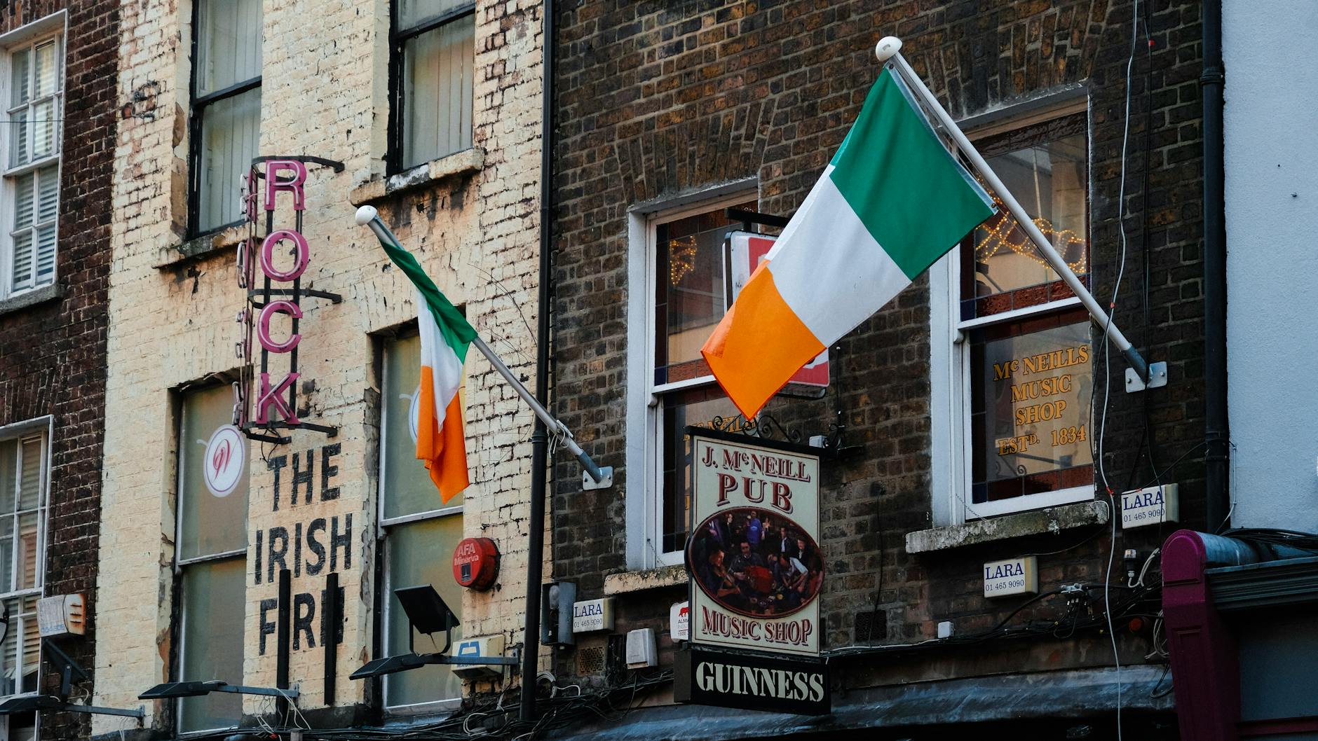 Traditional music in a Dublin pub