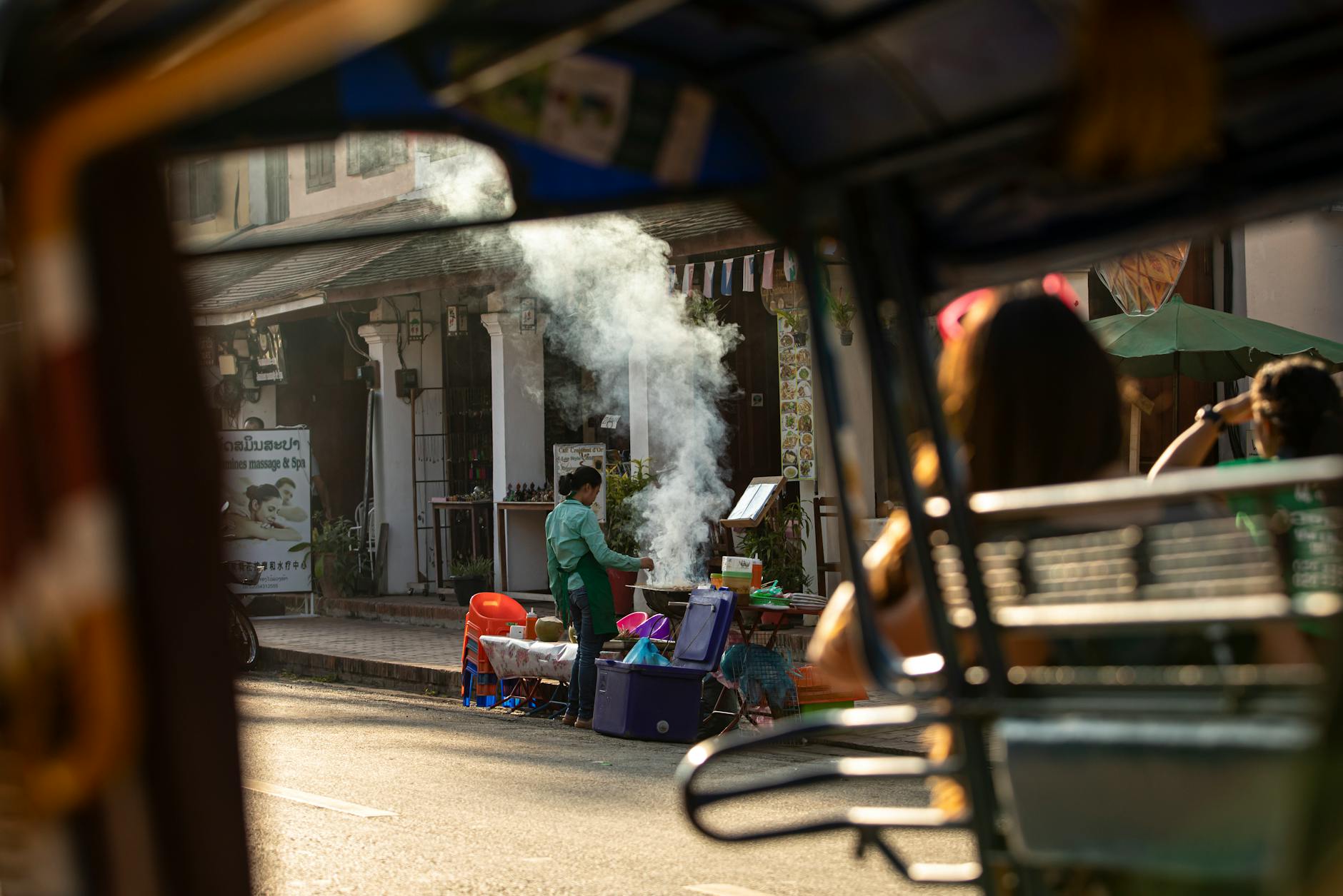 Street food vendor cooking at a Dublin food market