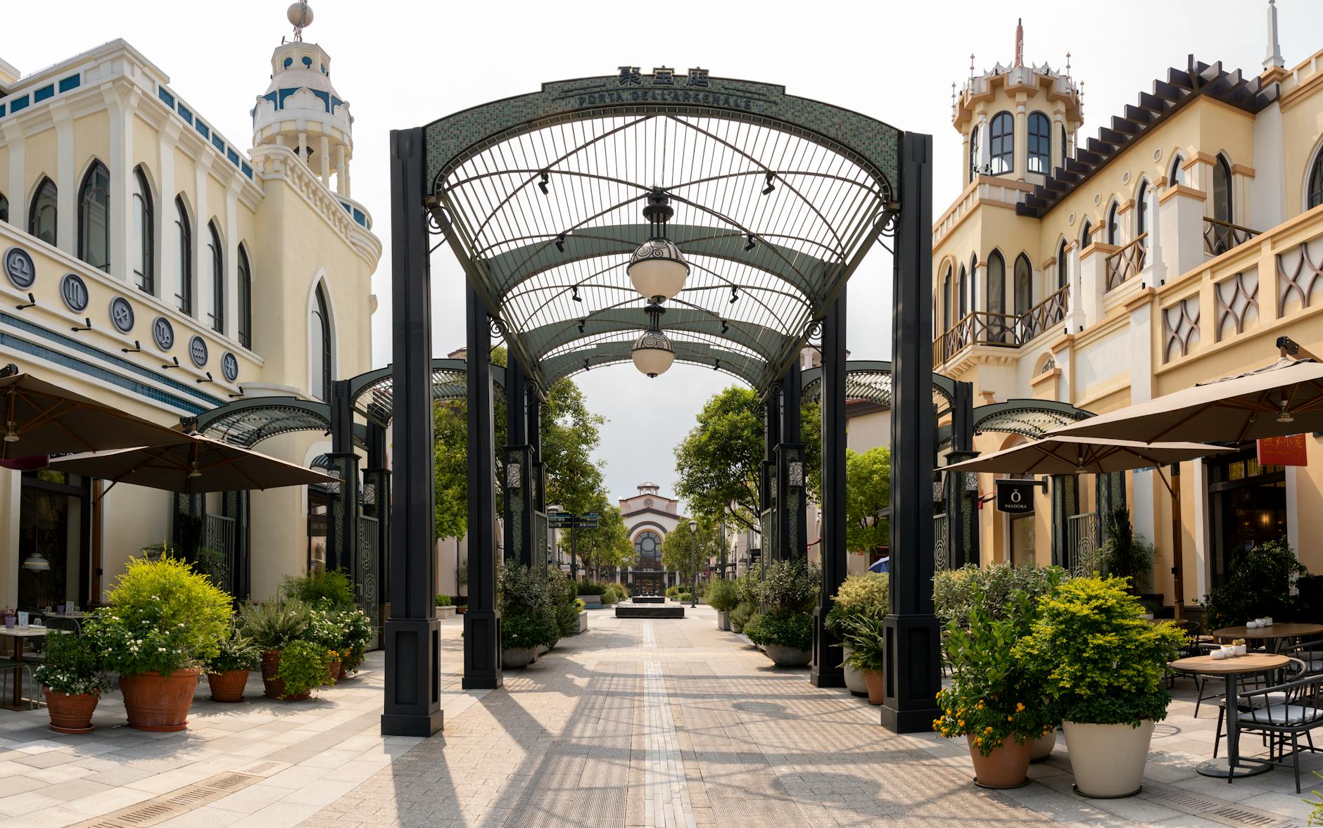 Kildare Village outlet luxury