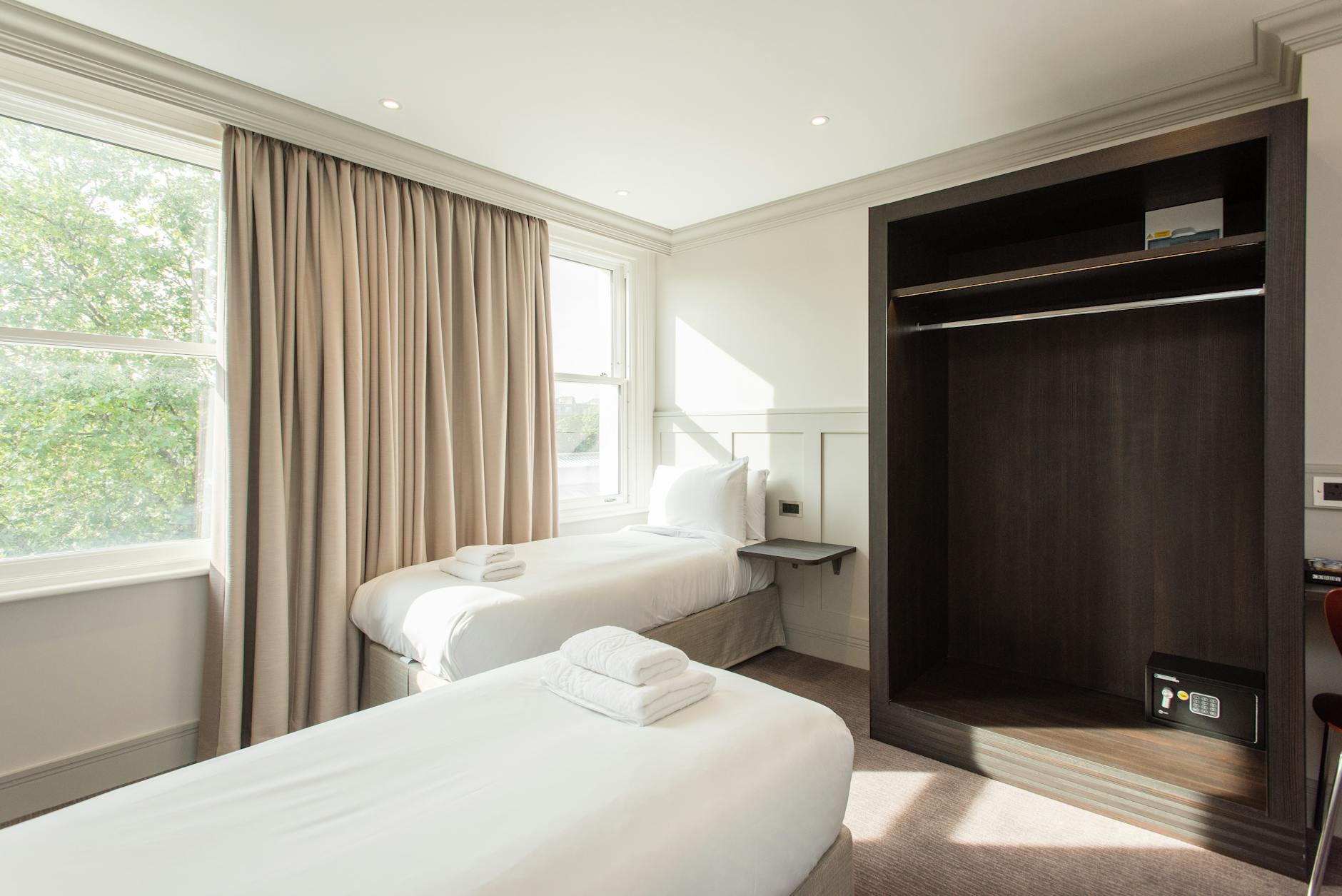 Budget hotels in Dublin offer clean rooms with private bathrooms