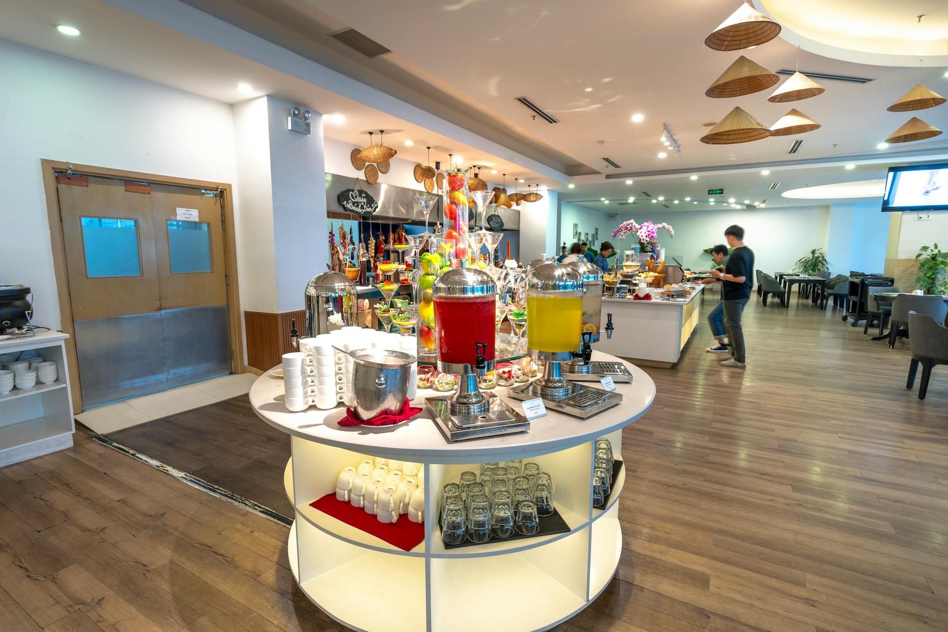 Hotel breakfast buffets cater to families