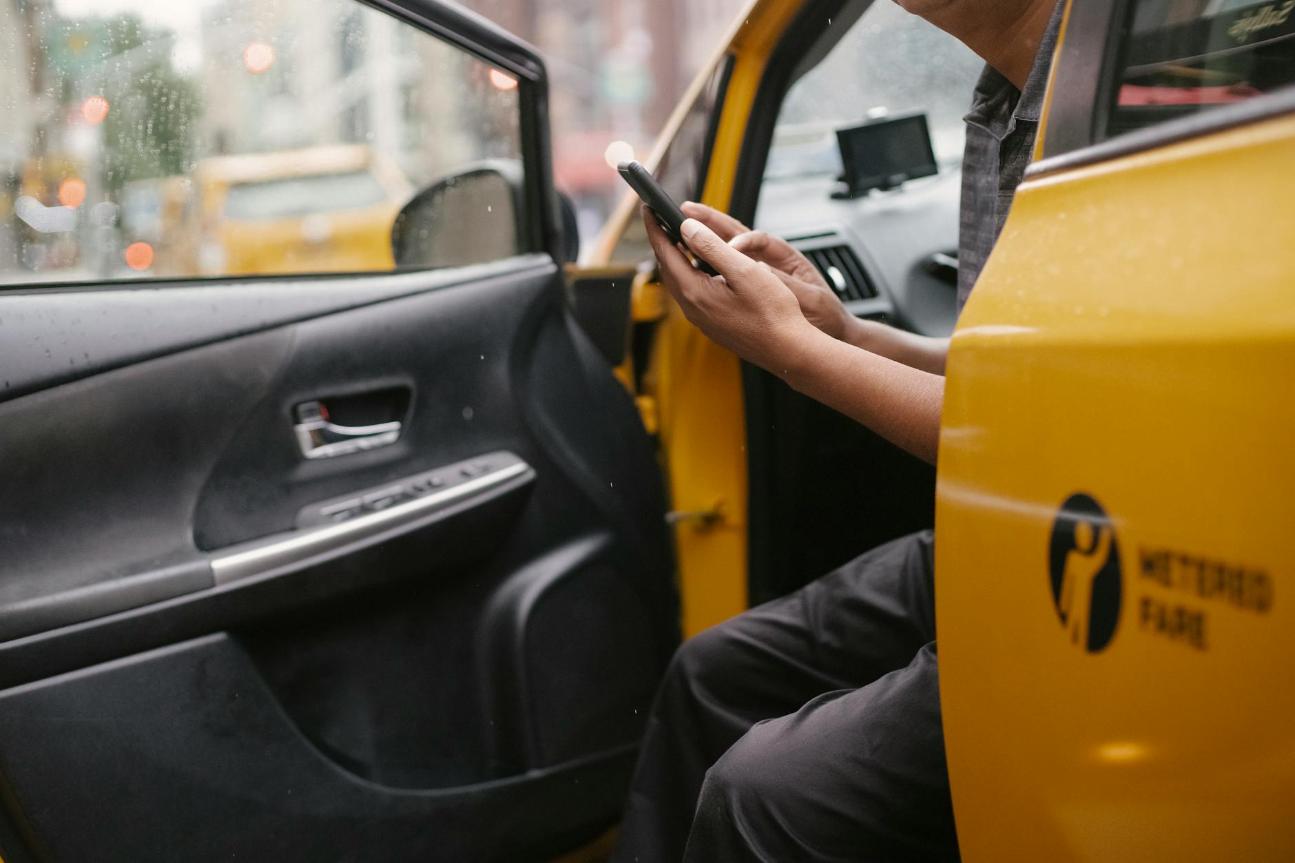 Free Now and Bolt are the dominant Dublin taxi apps